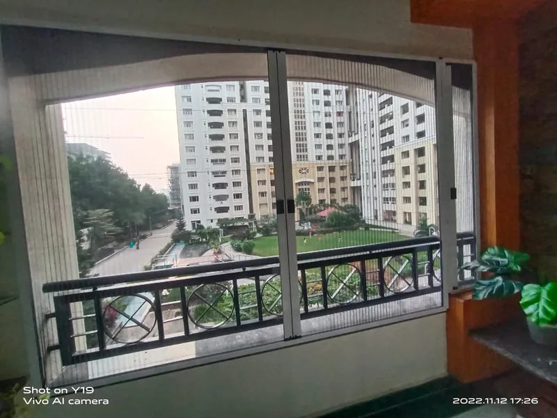 Balcony screen, front view